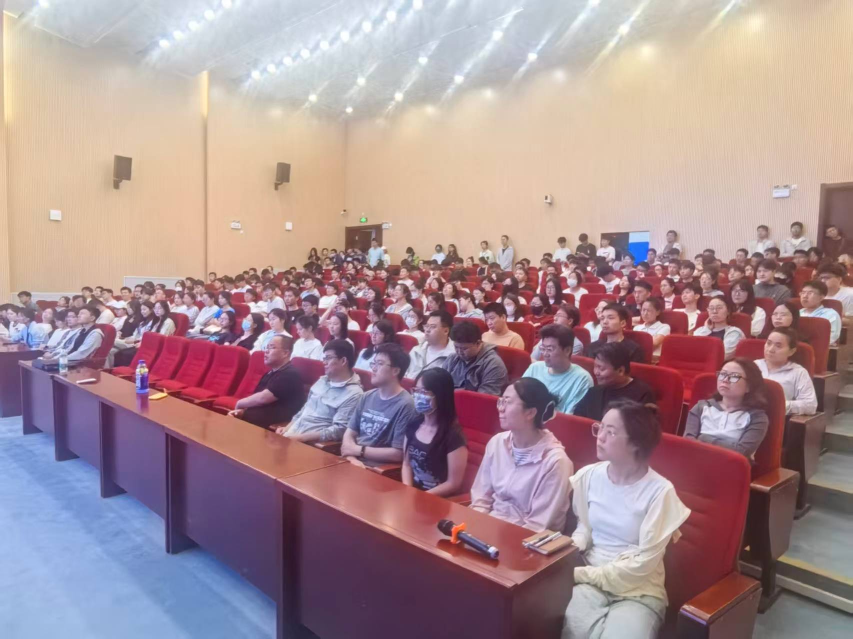 无修正